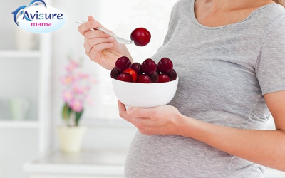 1001 thắc mắc thai kỳ: Bà bầu có nên ăn mận không?