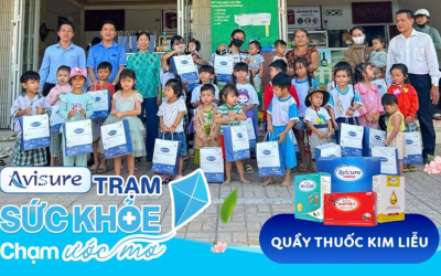 Avisure đồng hành cùng Quầy thuốc Kim Liễu trao vi chất cho em