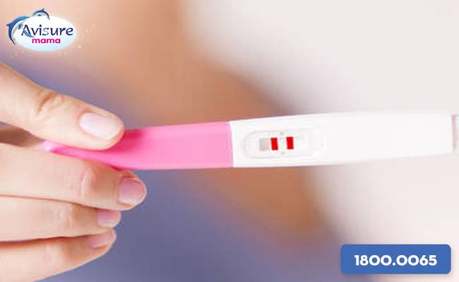 Que thử thai hiện 2 vạch là có thai hay không?