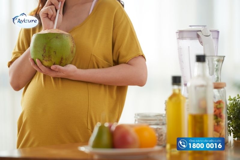 bà bầu 3 tháng cuối uống nước dừa được không?