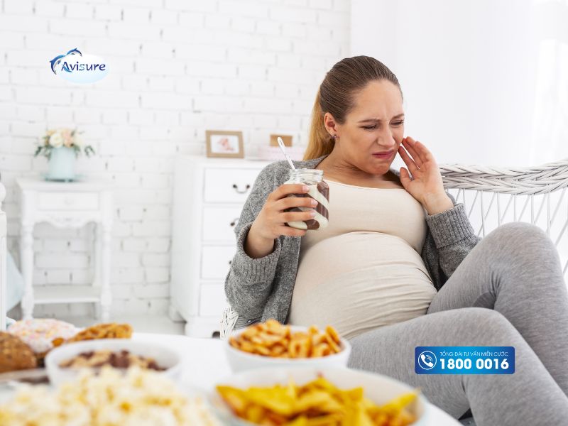 Bà bầu bị chảy máu chân răng có sao không?