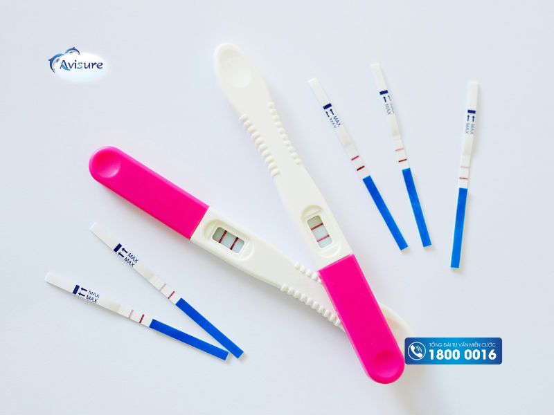 Bút thử thai và que thử thai cái nào chính xác hơn?