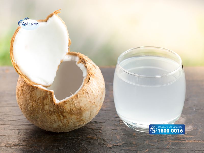 Lợi ích của nước dừa với bà bầu bị dọa sinh non