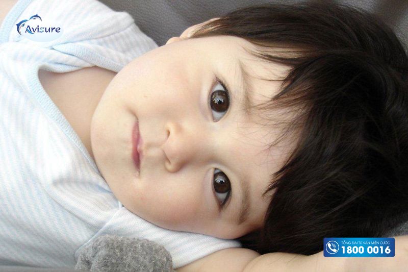 mẹ bầu ăn gì để con có đôi mắt đẹp