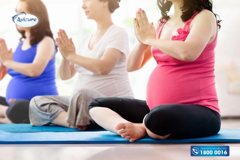 tập thể dục cho bà bầu 3 tháng cuối yoga