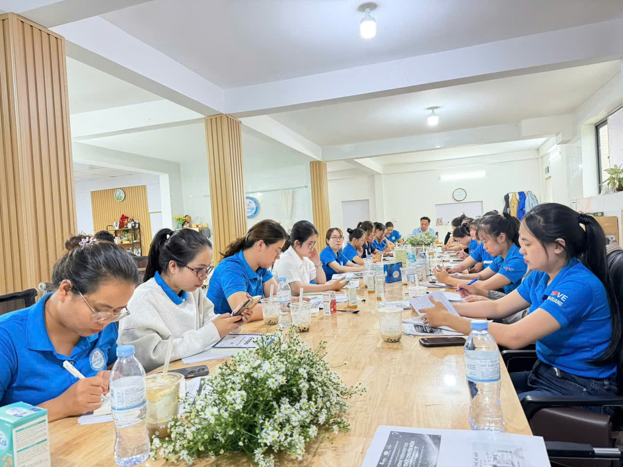 Hình ảnh trực tiếp tại chương trình đạo tạo kiến thức sản phẩm tại Đăng Quang