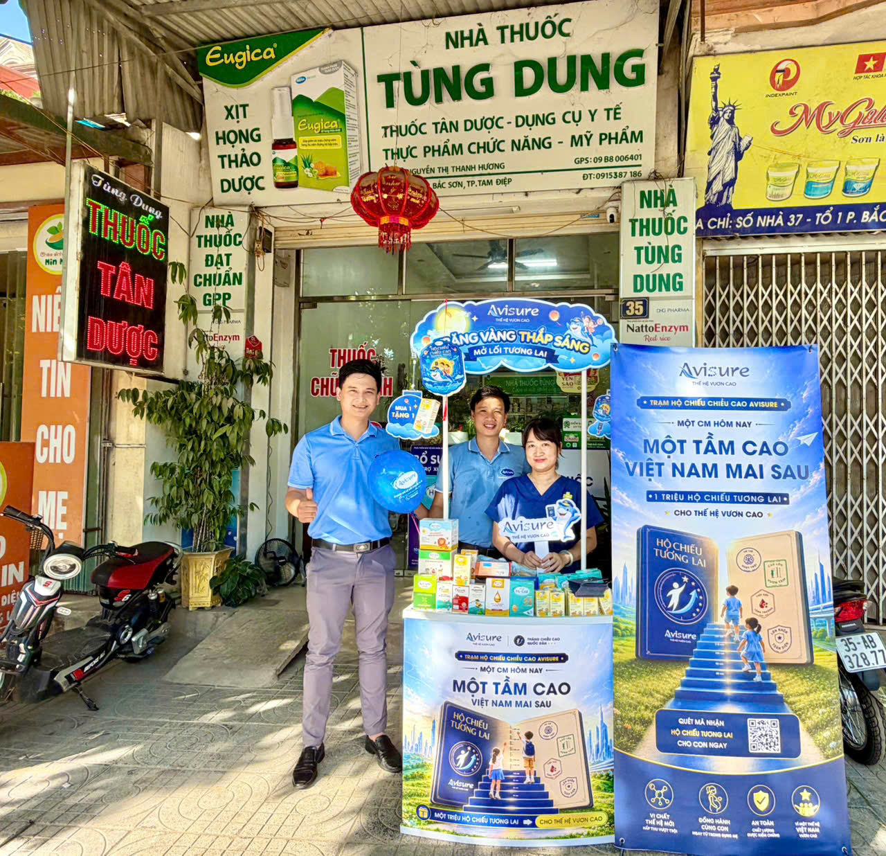 Trăng vàng thắp sáng mở lối tương lai tại Nhà thuốc Tùng Dung