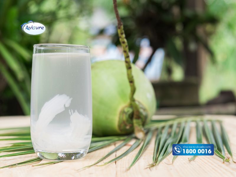 Giải đáp: Uống nước dừa có ảnh hưởng đến thụ thai không?